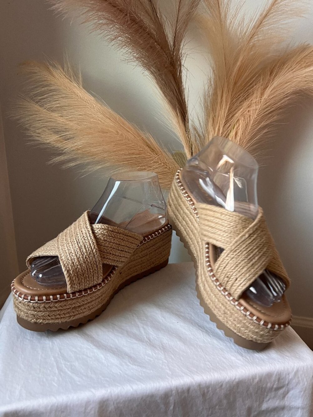 Soda Tan Woven Platform Sandals | Women’s Size 9 | Never Worn